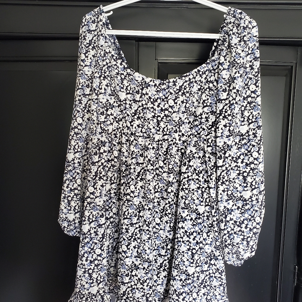 Abercrombie & Fitch Dress (Size Small)